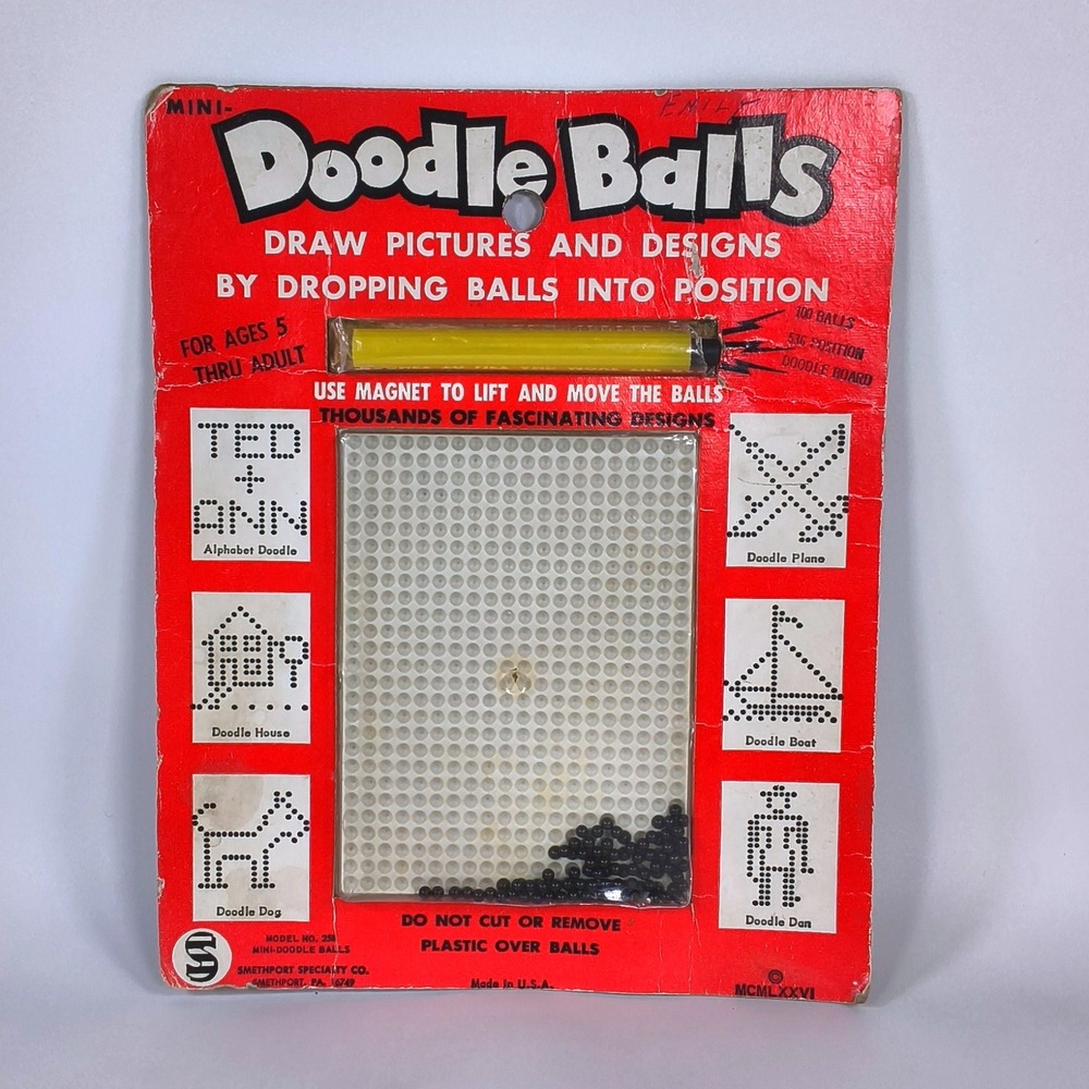 Vintage 1976 Smethport Mini-Doodle Balls Magnetic Drawing Toy 258 Made in USA